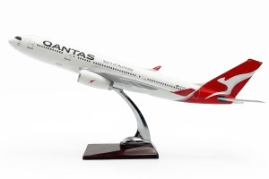 Model samolotu Qantas Airbus A330 skala 1:150