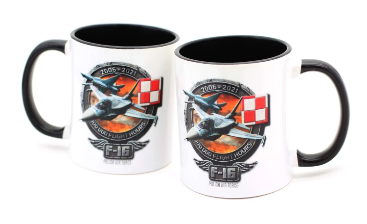Kubek F-16