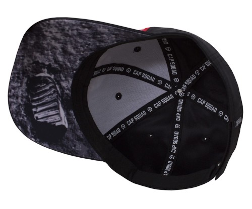NASA Remove Before Flight z grafiką pod daszkiem