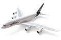 Airbus A380 Lufthansa ze skosu
