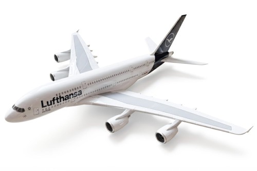 Airbus A380 Lufthansa ze skosu