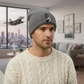 Czapka zimowa F-16 na głowie mężczyzny
