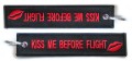 Brelok remove Kiss me before flight obie strony