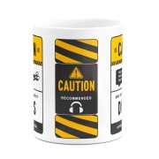 Biały kubek CAUTION DRONES środek